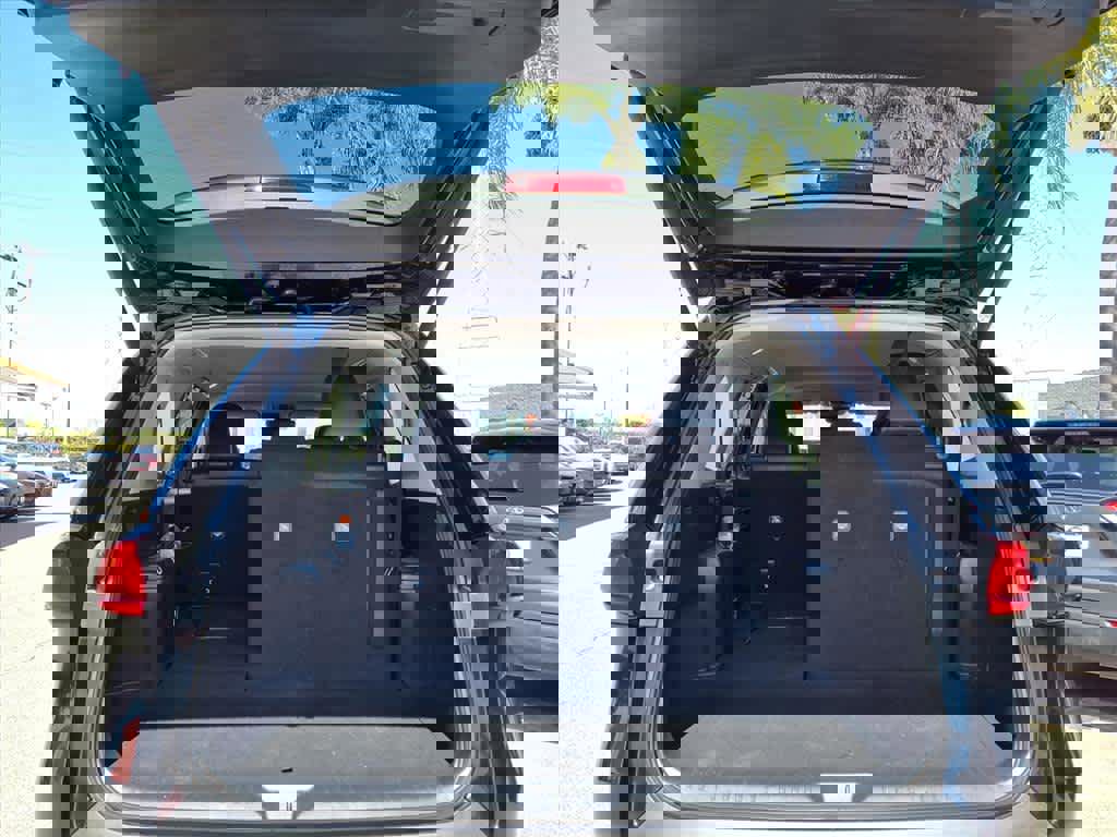 Certified 2025 Toyota Grand Highlander XLE image 6