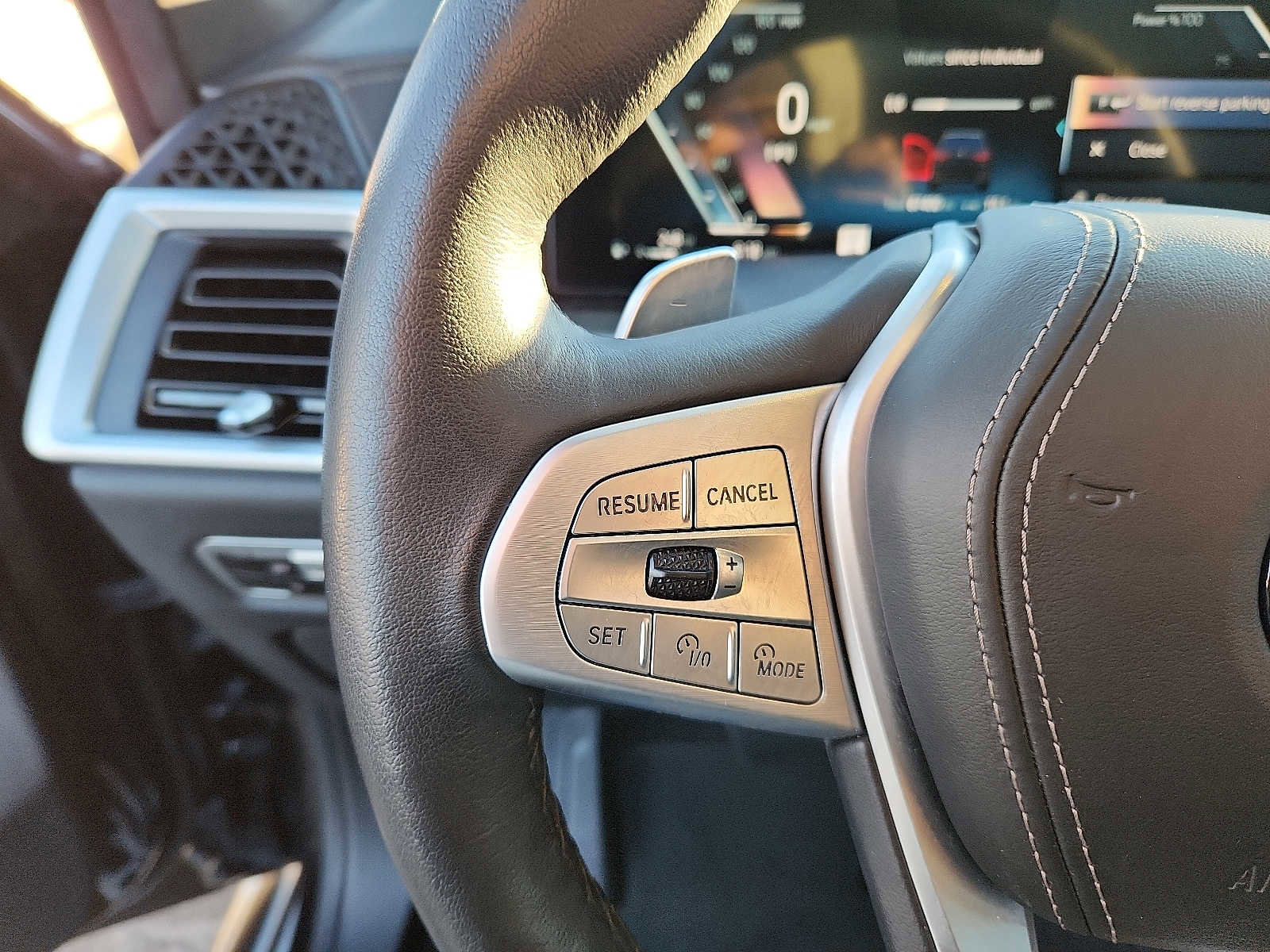 Used 2023 BMW X7 xDrive40i w/ Executive Package AWD/4WD image 20