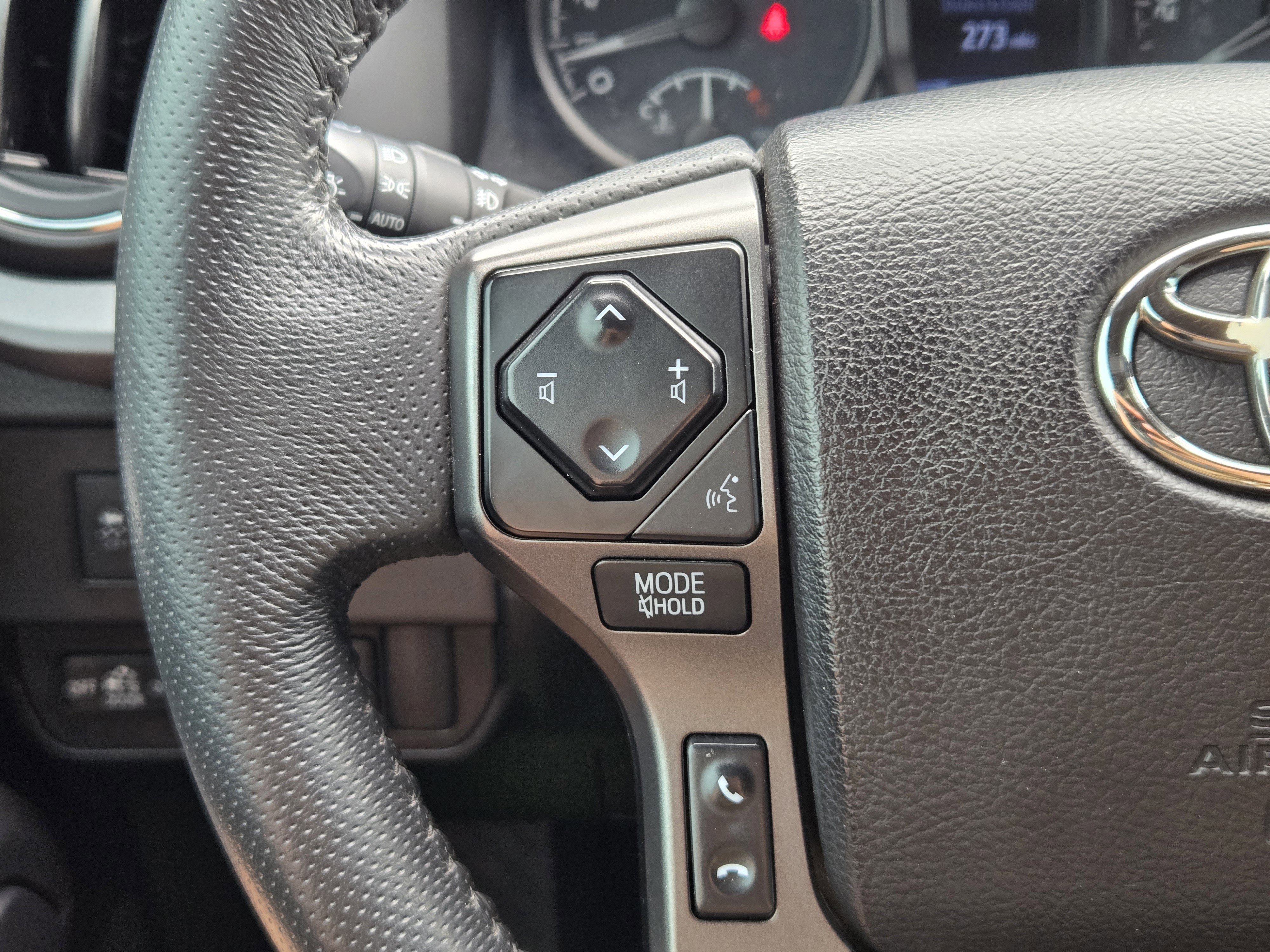 Used 2021 Toyota Tacoma TRD Sport w/ Technology Package AWD/4WD image 24