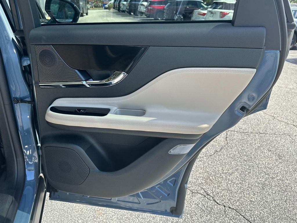 New 2025 Lincoln Corsair Grand Touring w/ Rear Removable Package Tray image 16