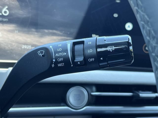Certified 2026 Hyundai Tucson Limited FWD image 33