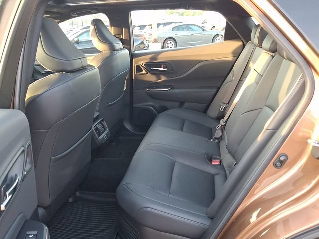 Used 2023 Toyota Crown Platinum AWD/4WD image 8