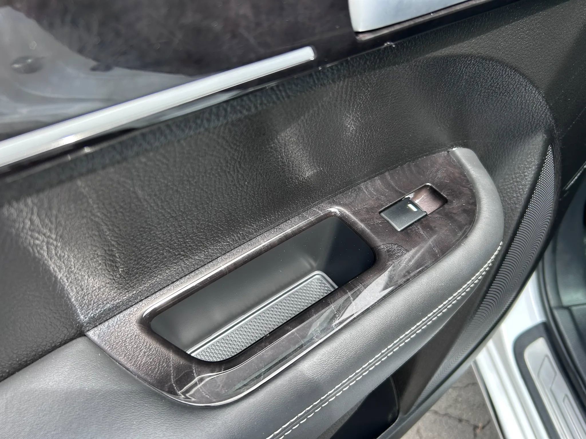 Used 2015 Kia Sorento SX image 33