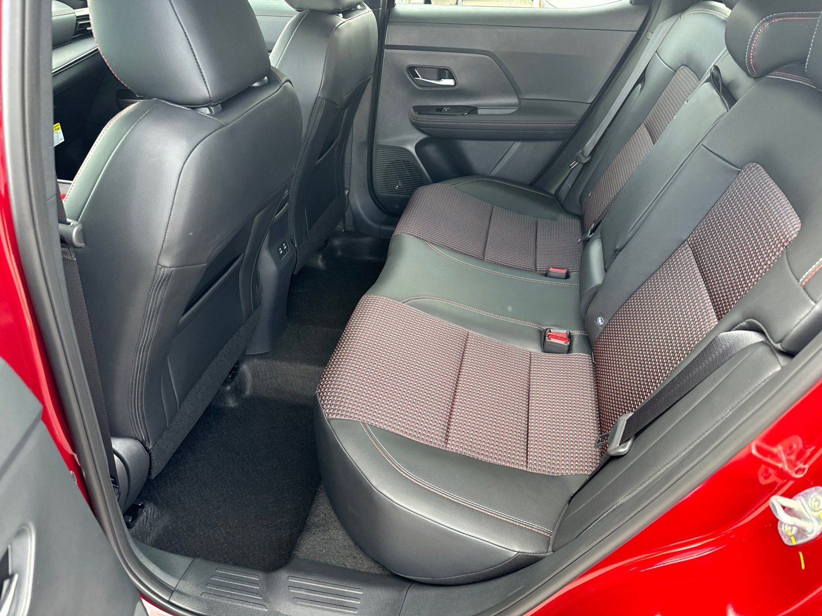 New 2025 Nissan Kicks SR w/ Interior Electronics Package image 19