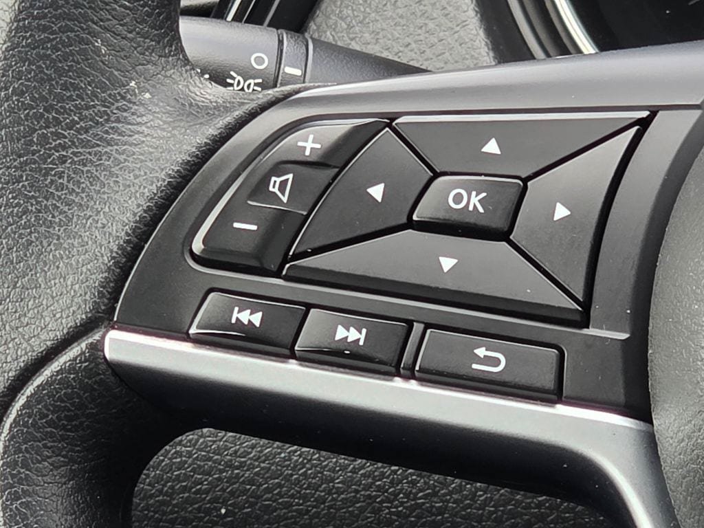 Used 2022 Nissan Rogue Sport S AWD/4WD image 17