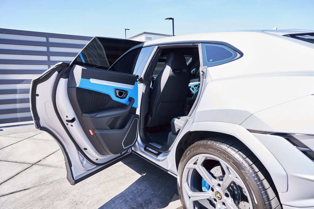 Used 2024 Lamborghini Urus S image 28