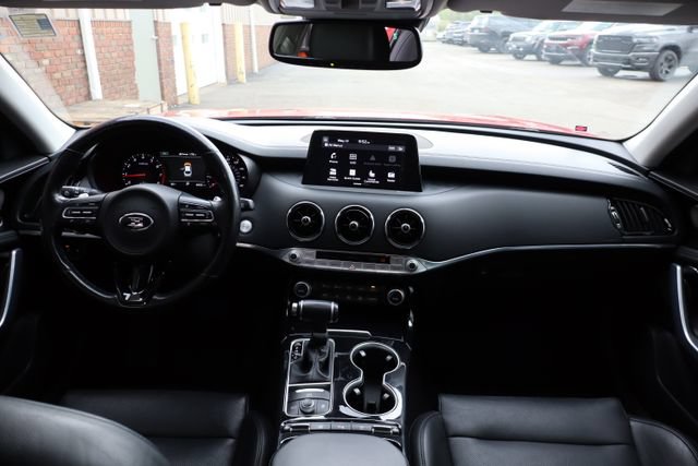 Used 2019 Kia Stinger Premium AWD/4WD image 40