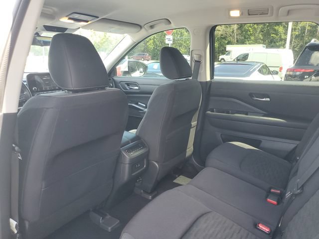 Used 2022 Nissan Pathfinder SV FWD image 8
