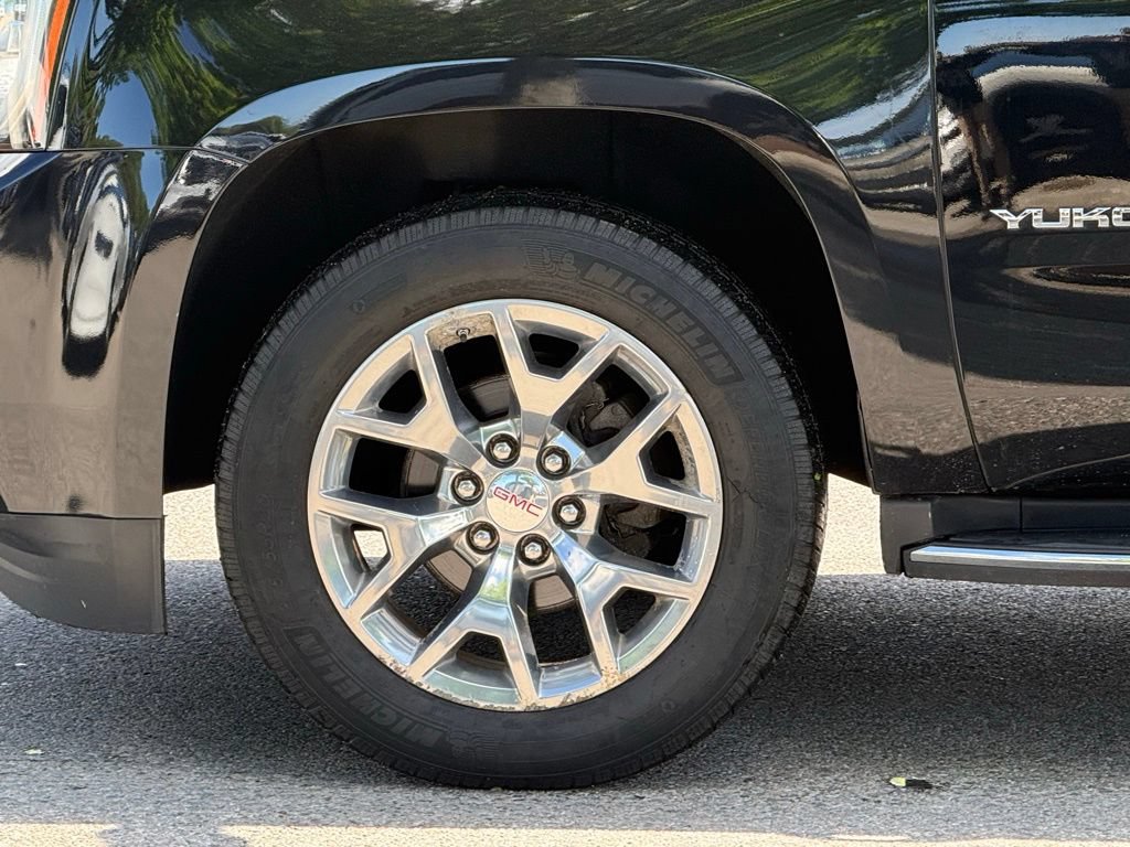 Used 2019 GMC Yukon SLE w/ SLE Value Package AWD/4WD image 12