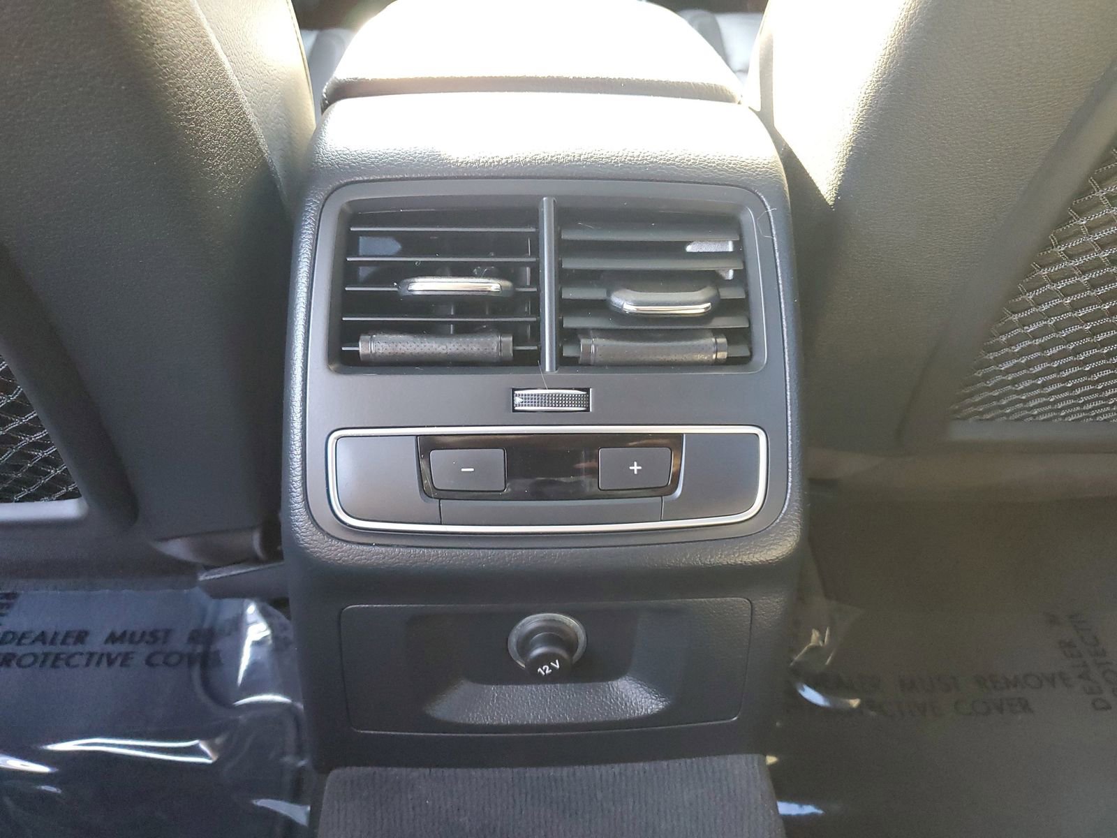 Used 2019 Audi A4 2.0T Premium image 11