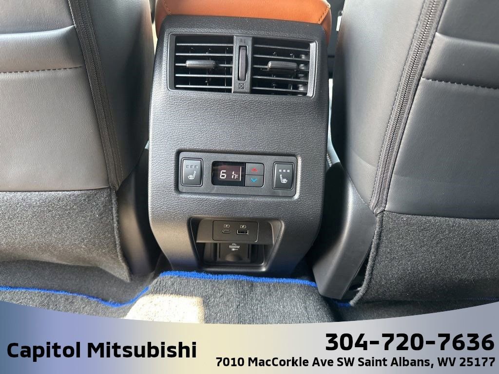 New 2025 Mitsubishi Outlander SEL image 22