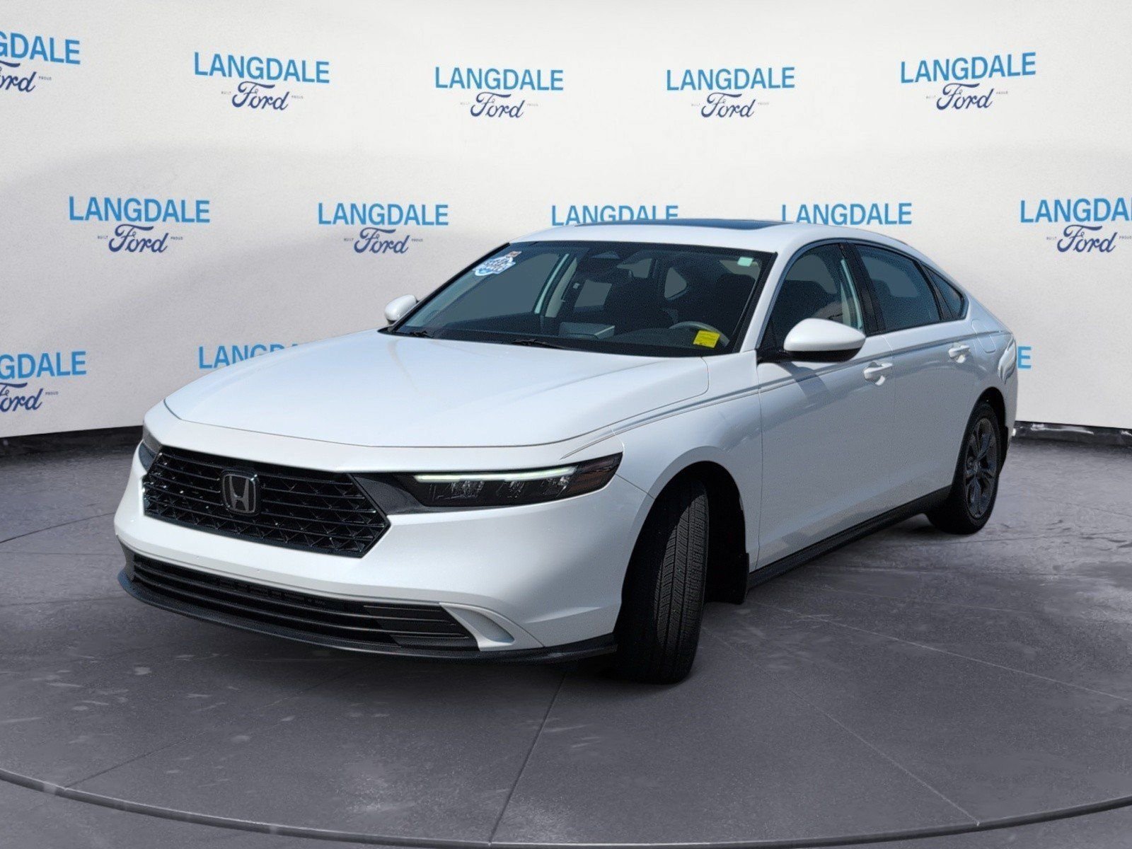 Used 2023 Honda Accord EX image 11