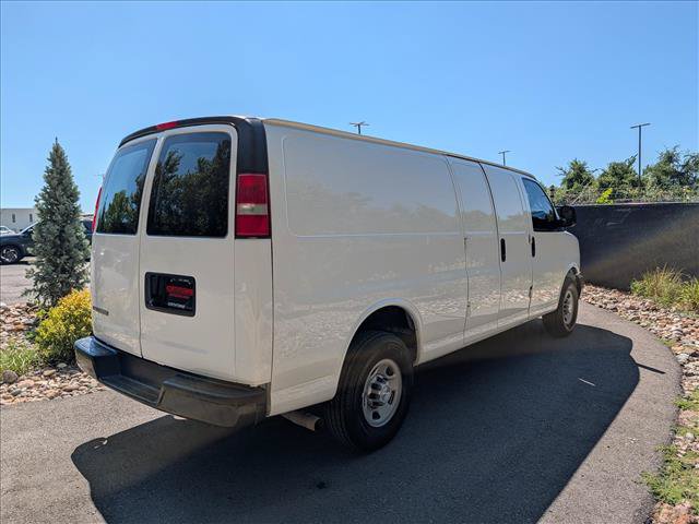 Used 2019 Chevrolet Express 2500 Extended w/ Driver Convenience Package RWD image 5