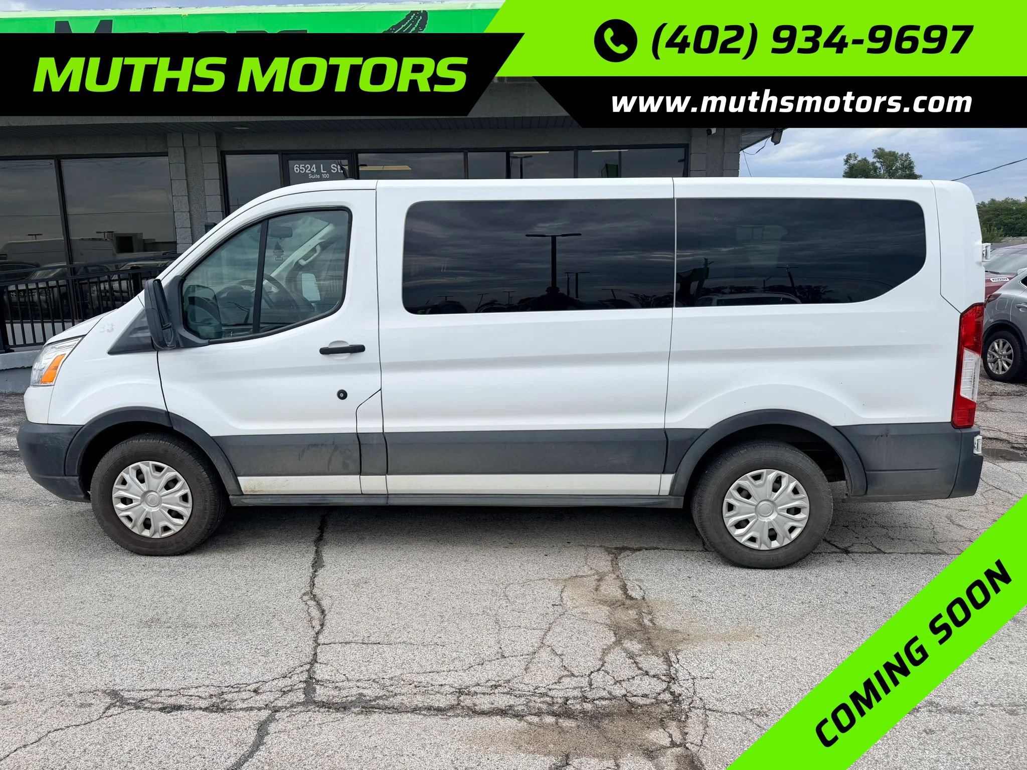 Used 2019 Ford Transit 150 XLT RWD image 2