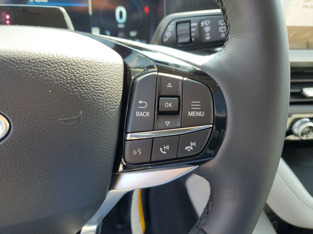 New 2026 Ford Explorer Platinum image 22