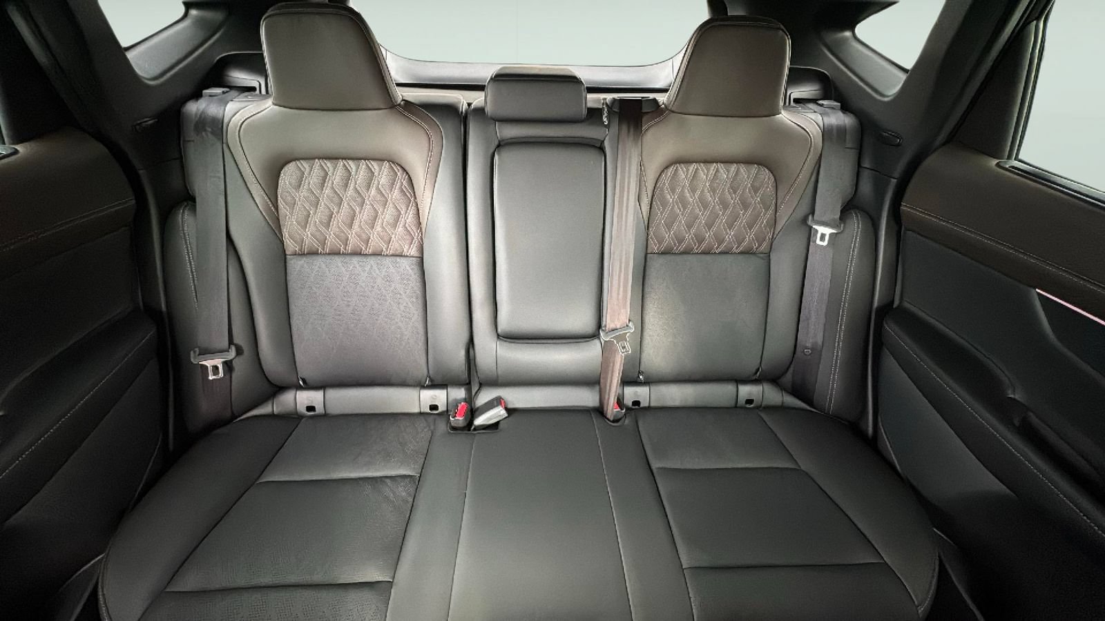 Used 2025 Nissan Murano Platinum w/ Cargo Package AWD/4WD image 23