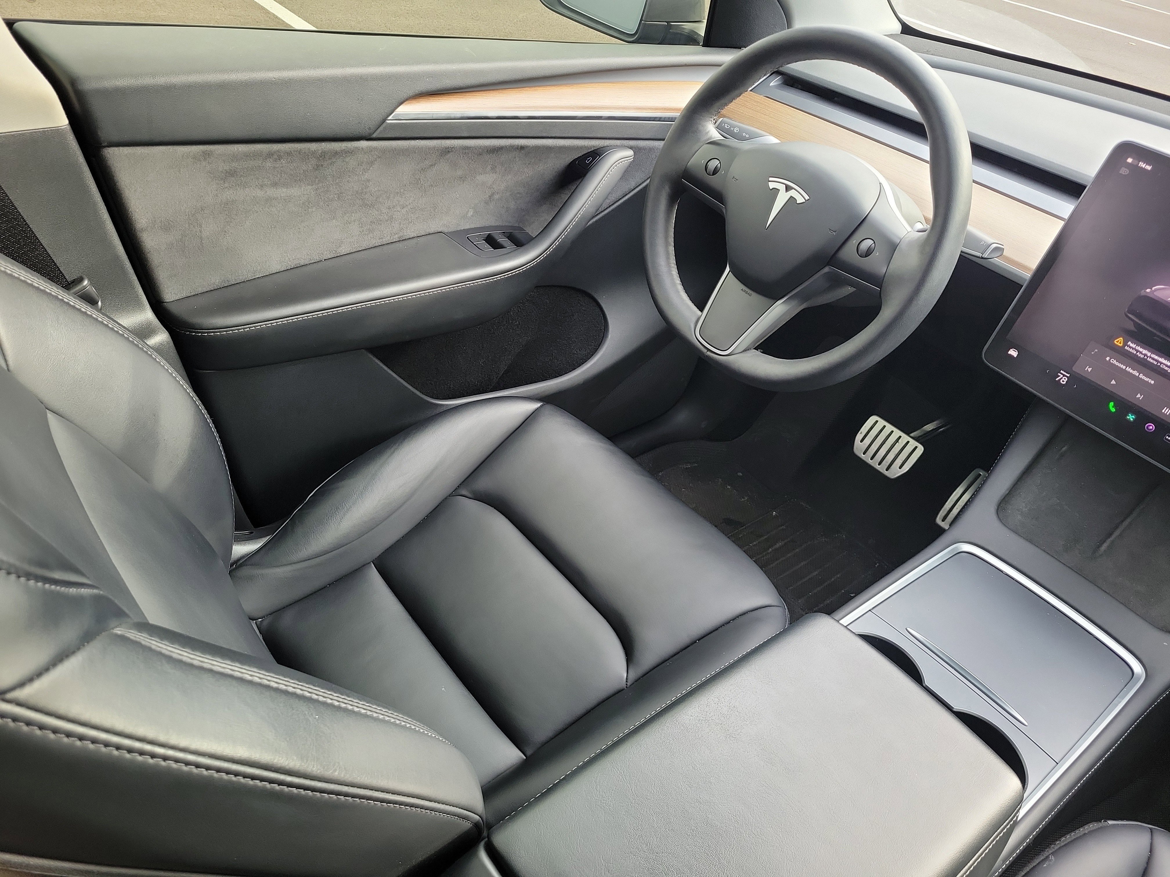 Used 2022 Tesla Model Y Performance image 16