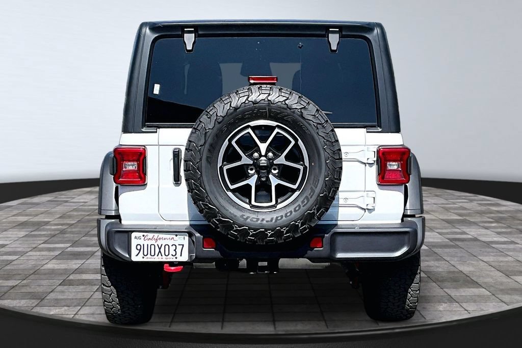 Certified 2025 Jeep Wrangler Unlimited Rubicon w/ Convenience Group AWD/4WD image 23