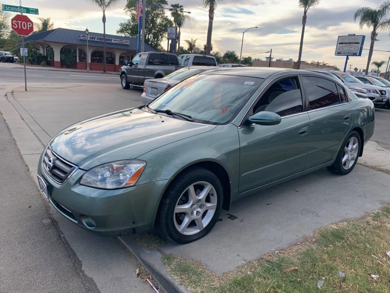 Used 2003 Nissan Altima 3.5 SE FWD image 7