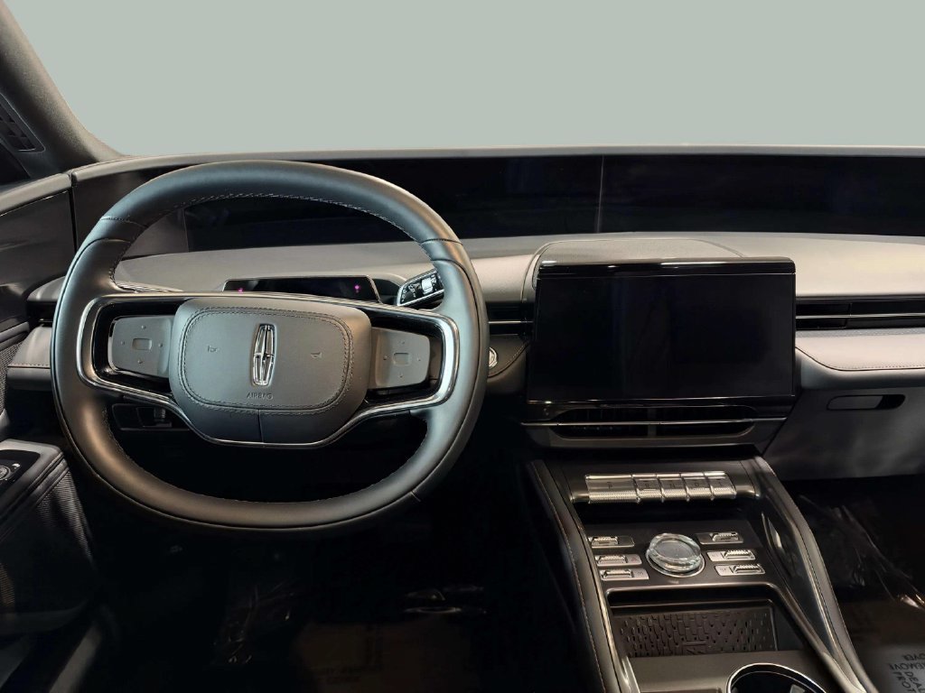 Certified 2025 Lincoln Nautilus Premier w/ Jet Appearance Package AWD/4WD image 23