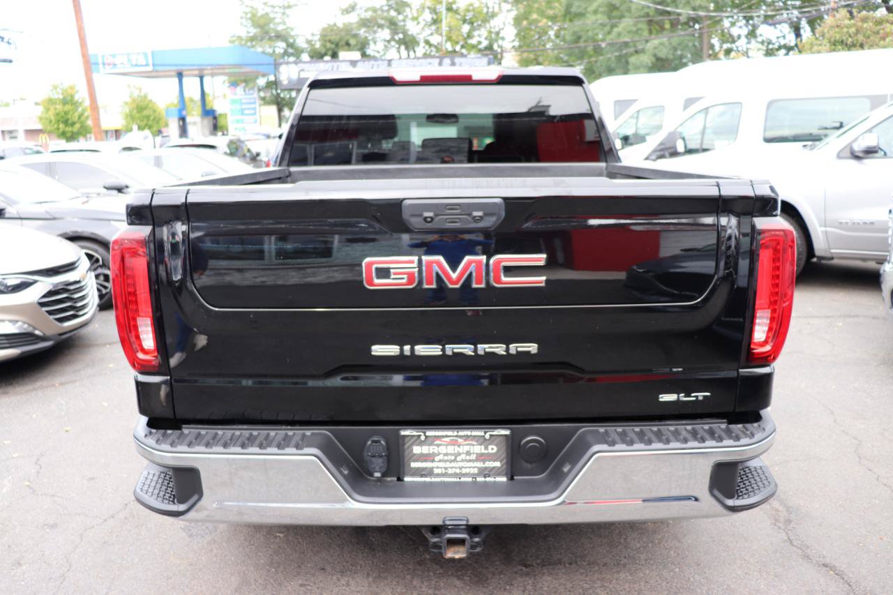Used 2025 GMC Sierra 1500 SLT AWD/4WD image 4