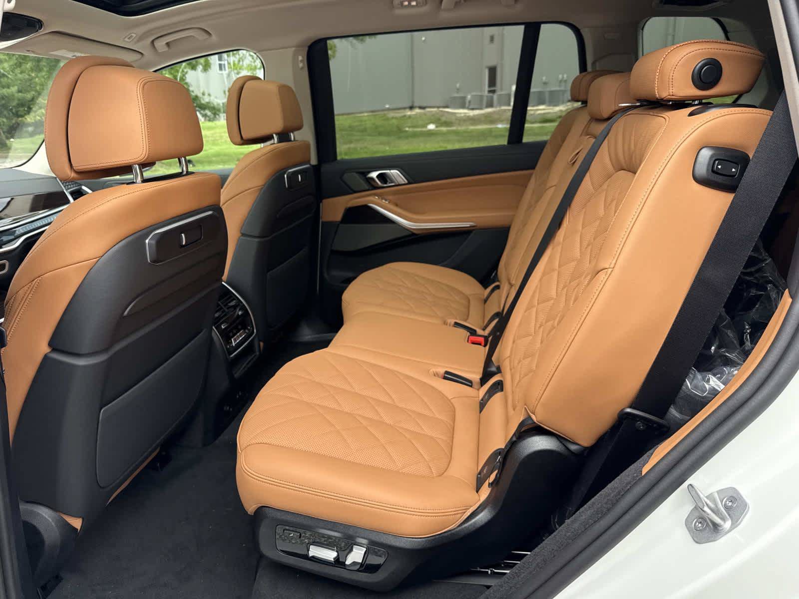 New 2027 BMW X7 xDrive40i w/ Premium Package AWD/4WD image 15