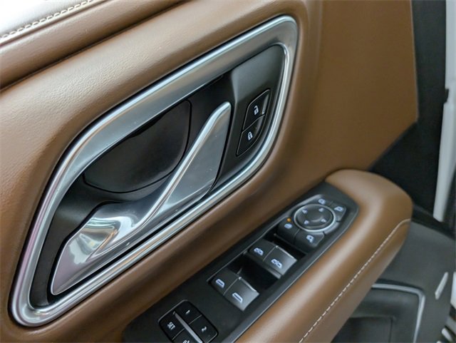 Used 2021 Chevrolet Suburban High Country image 14