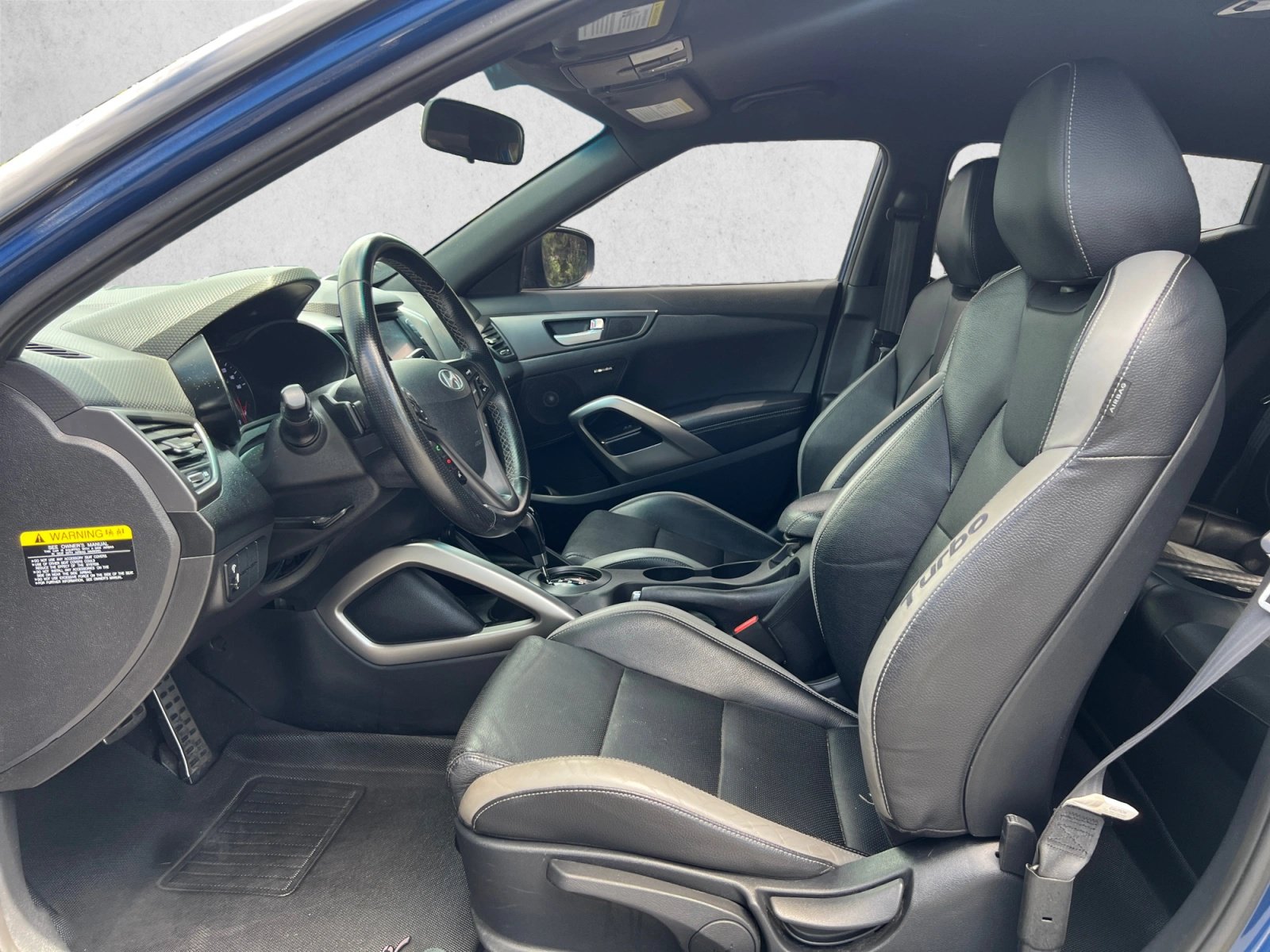 Used 2017 Hyundai Veloster Turbo FWD image 11