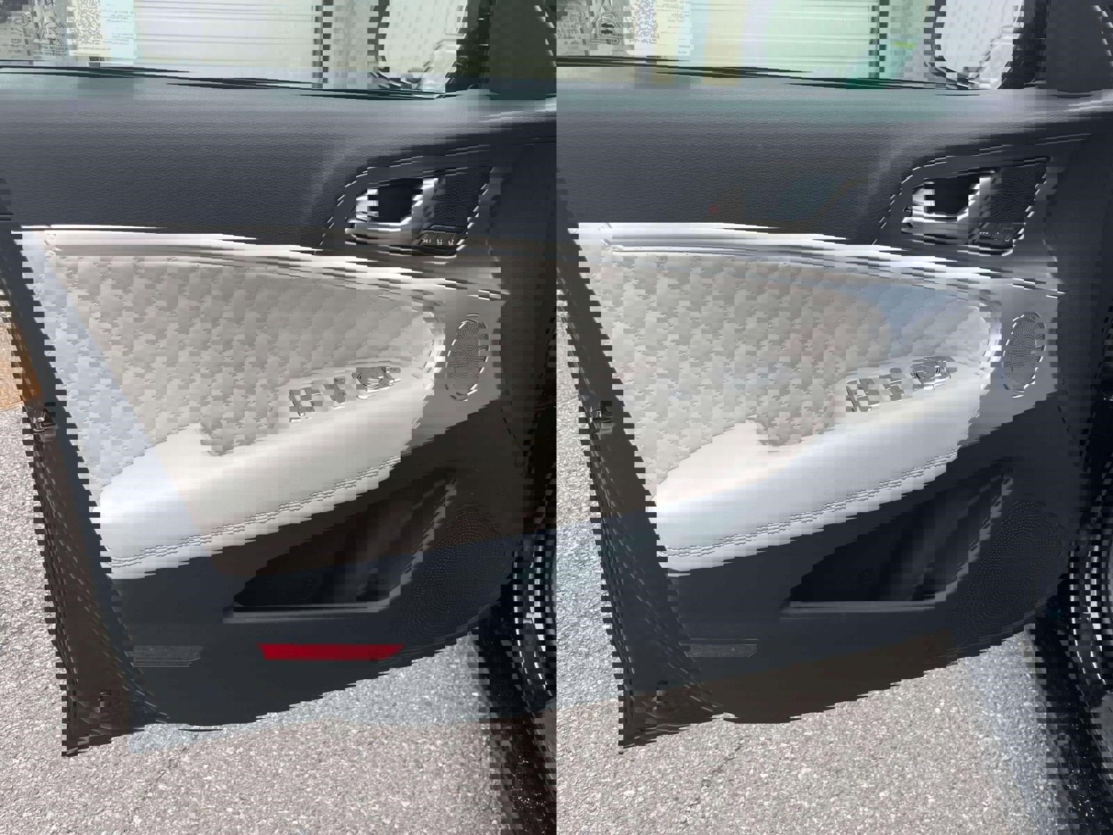 Used 2024 Genesis G70 3.3T Advanced w/ Sport Prestige Package image 17