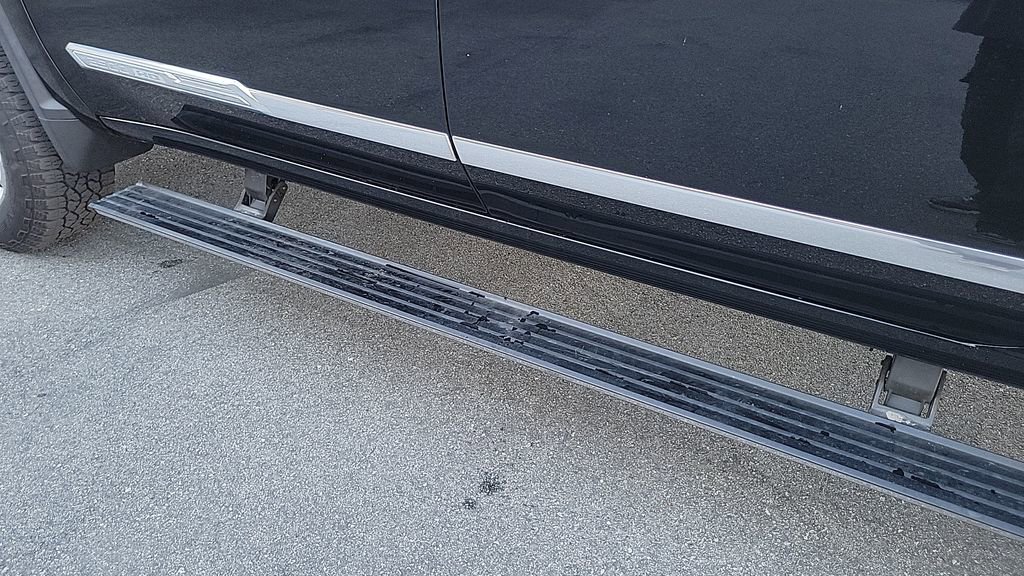 Used 2024 Chevrolet Silverado 2500 High Country w/ High Country Premium Package image 33