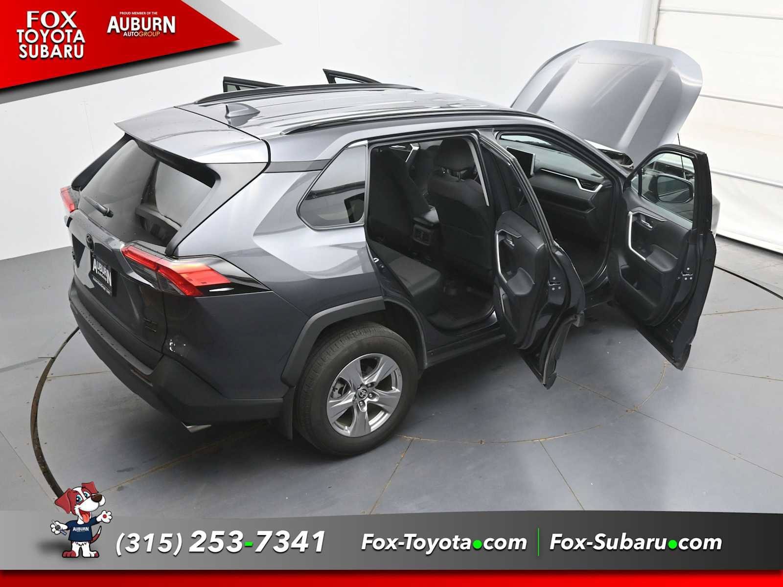 Used 2023 Toyota RAV4 XLE AWD/4WD image 39