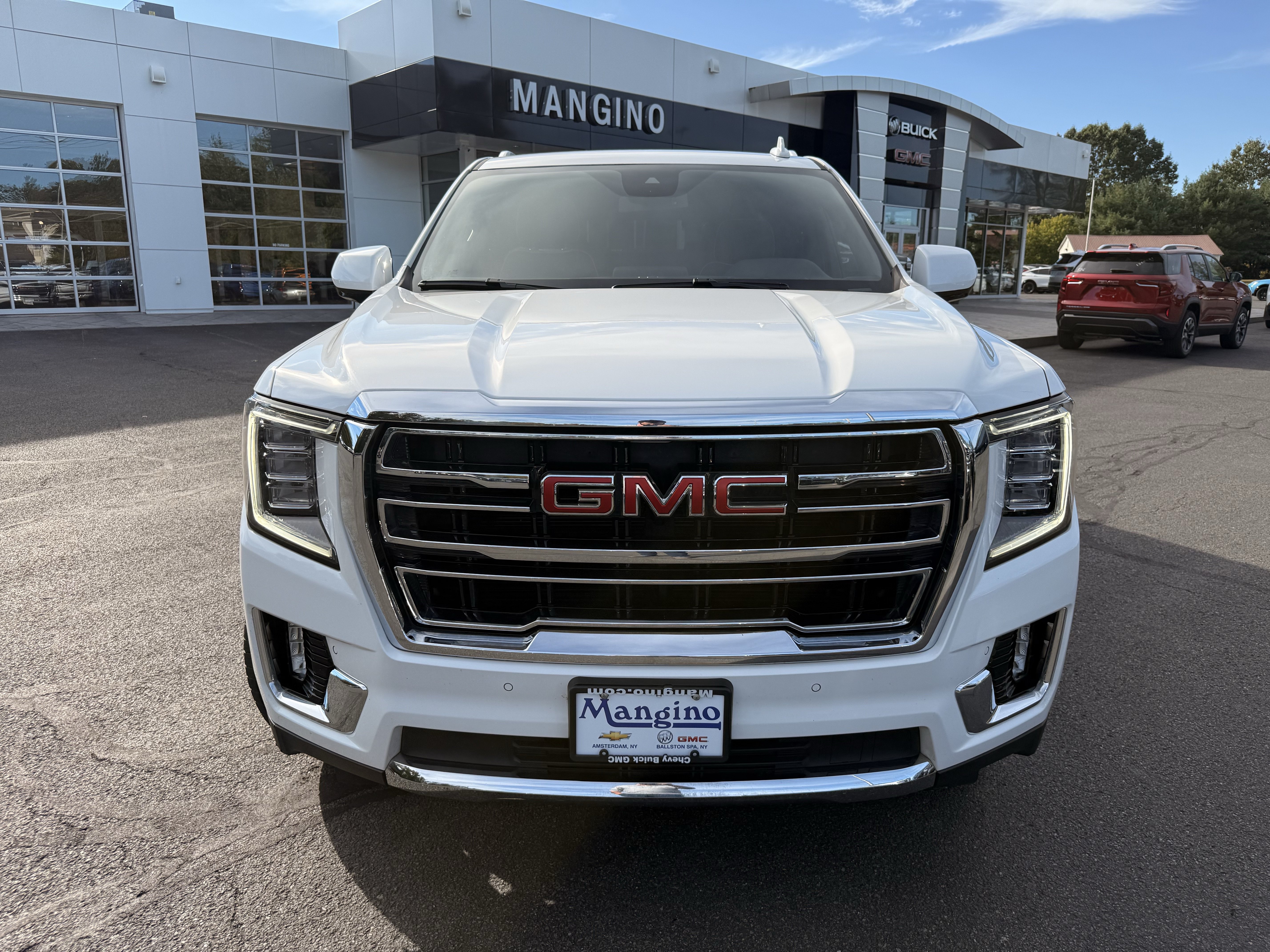 Certified 2024 GMC Yukon SLT AWD/4WD image 8
