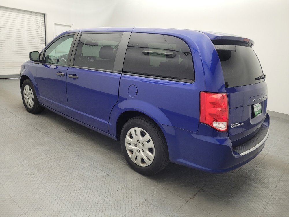Used 2019 Dodge Grand Caravan SE FWD image 3