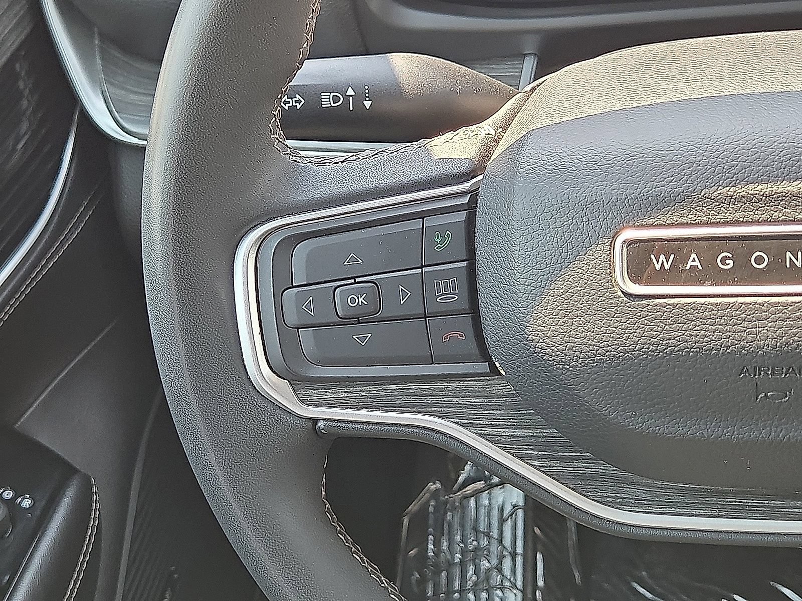 Used 2024 Jeep Wagoneer Series II w/ Flexible Seating Group RWD image 18
