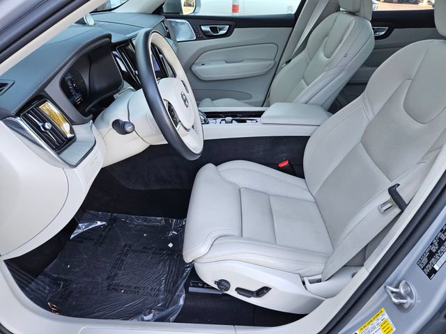 Used 2023 Volvo XC60 T8 Ultimate AWD/4WD image 13