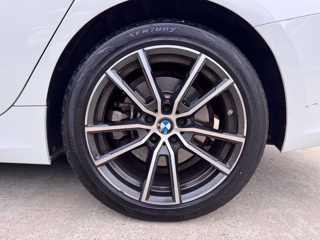Used 2021 BMW 330i Sedan w/ Convenience Package RWD image 28
