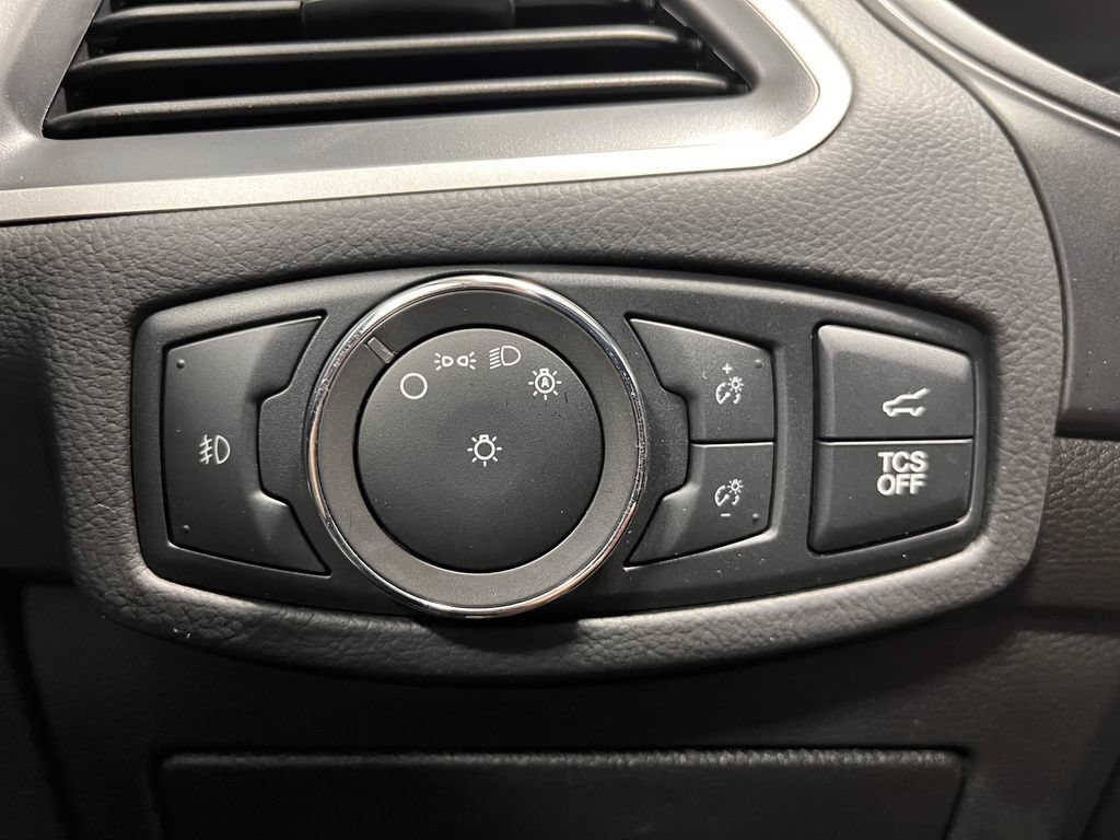 Used 2023 Ford Edge SEL w/ Convenience Package AWD/4WD image 4