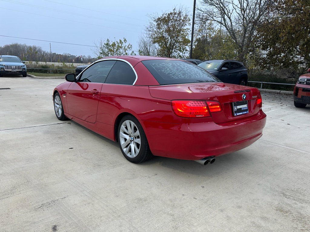 Used 2013 BMW 328i Convertible image 7
