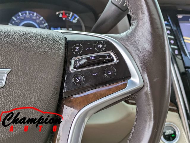 Used 2017 Cadillac Escalade Premium Luxury RWD image 33
