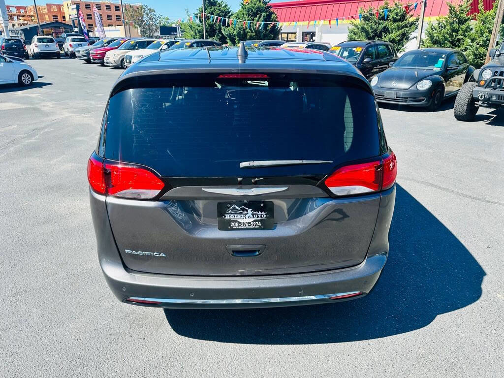 Used 2017 Chrysler Pacifica Touring Plus w/ Security Group FWD image 6