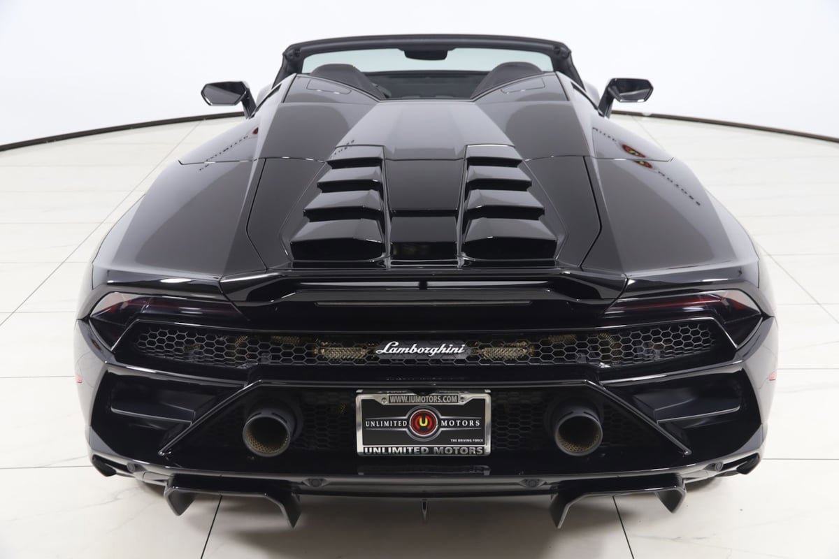 Used 2023 Lamborghini Huracan EVO image 87