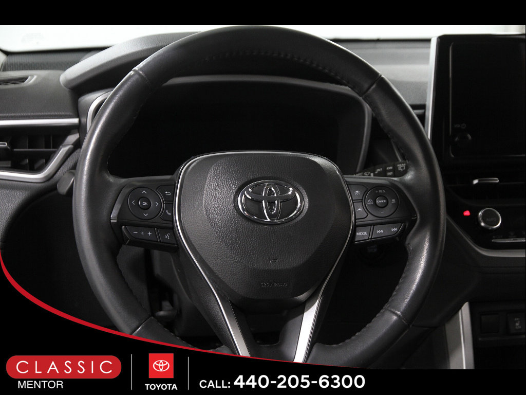 Certified 2024 Toyota Corolla Cross XLE FWD image 7