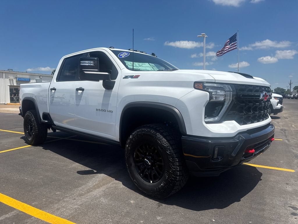 New 2026 Chevrolet Silverado 2500 ZR2 AWD/4WD image 8