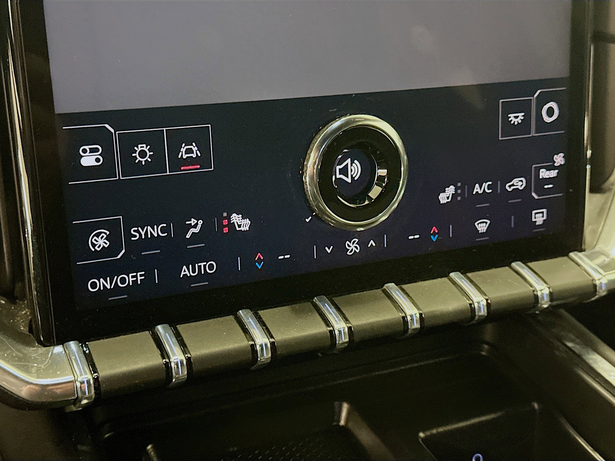 Used 2025 GMC Acadia Elevation image 24