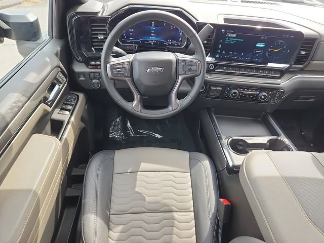 Used 2024 Chevrolet Silverado 2500 ZR2 w/ Technology Package image 11