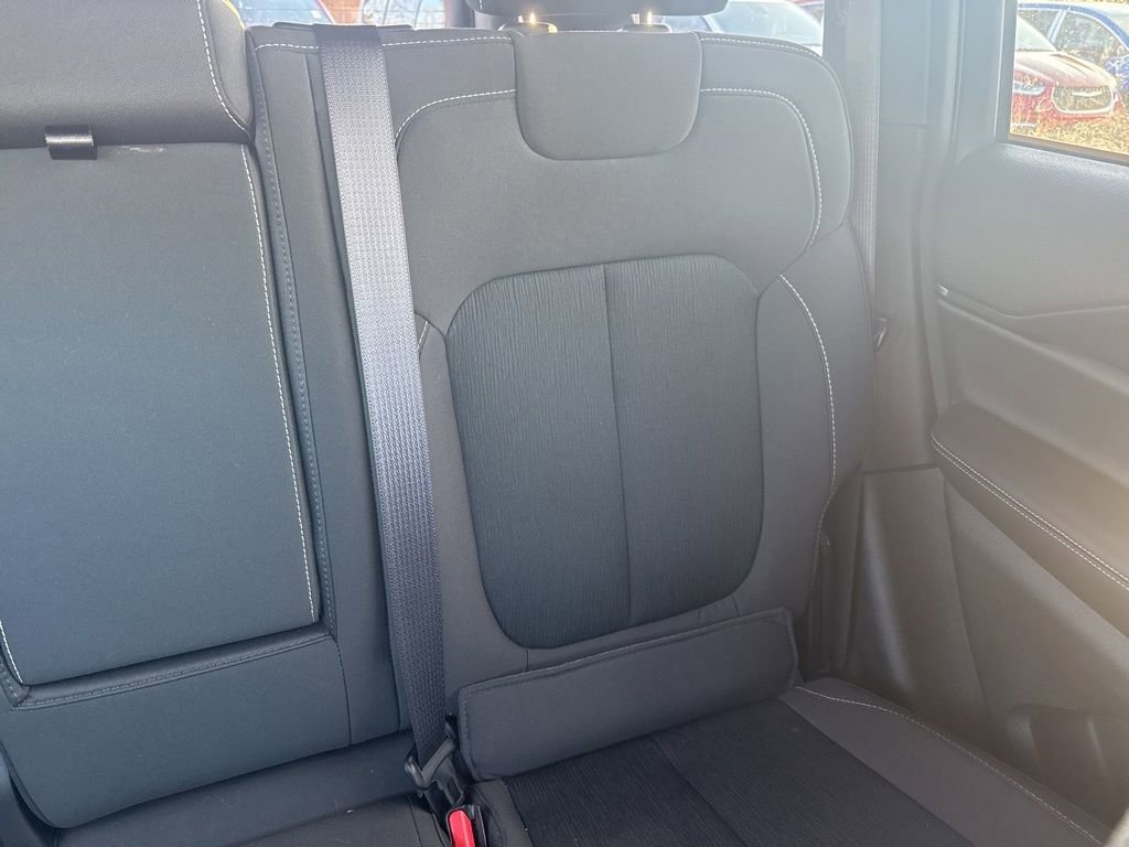 Used 2025 Jeep Grand Cherokee Laredo X image 17