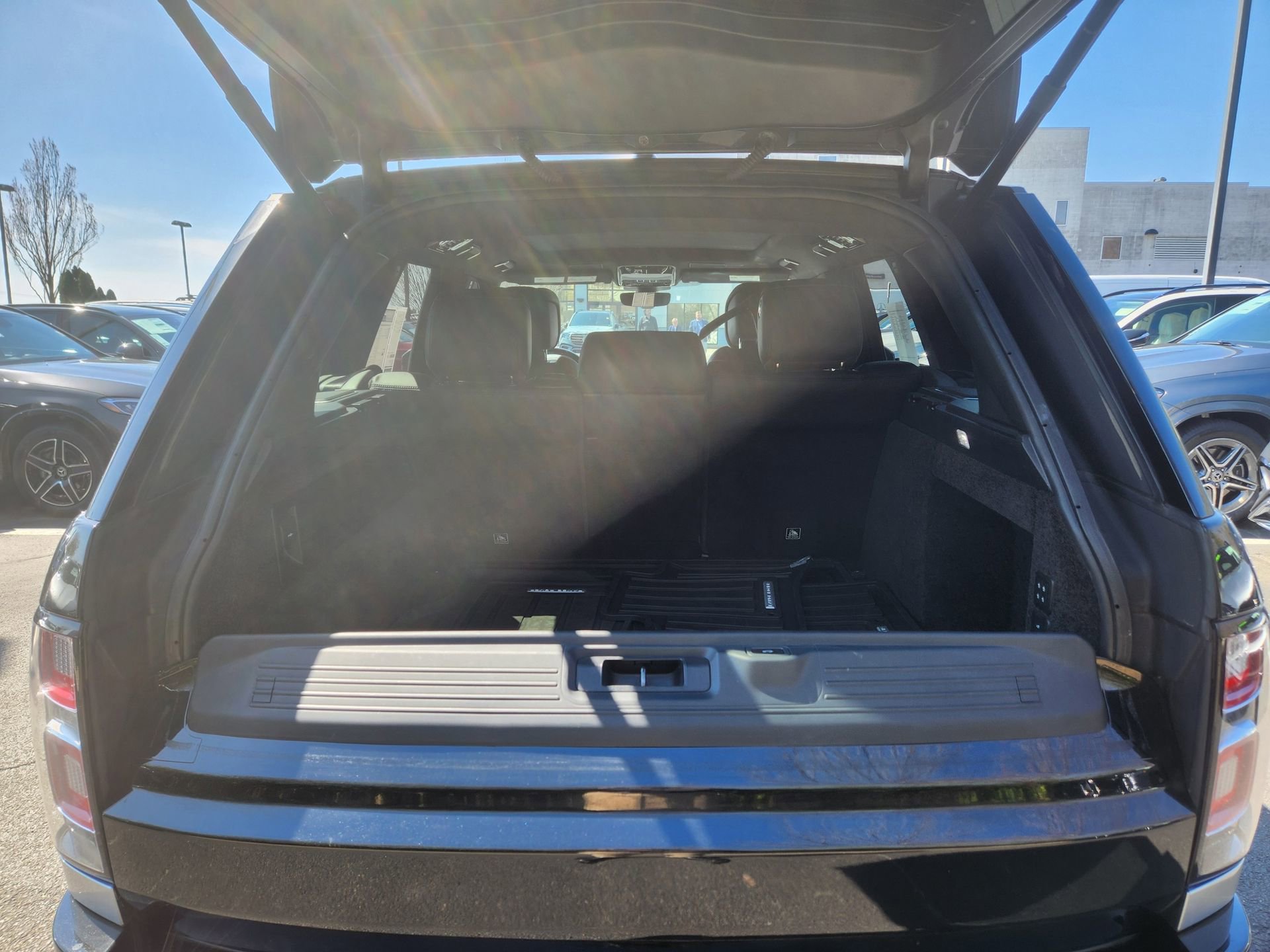 Used 2021 Land Rover Range Rover Westminster Edition image 27