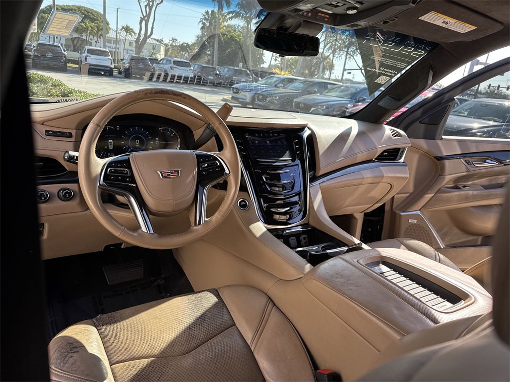 Used 2019 Cadillac Escalade Platinum w/ Escalade Sport Edition image 36