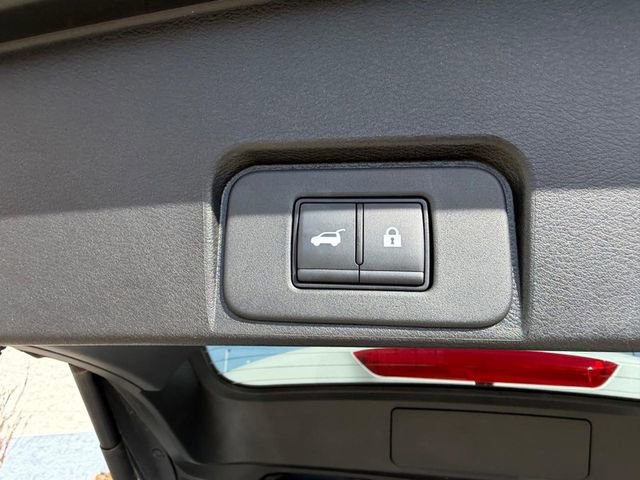 Used 2025 Nissan Rogue SV w/ Rock Creek Premium Package image 6