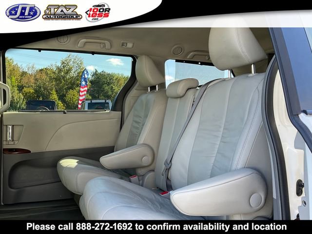 Used 2011 Toyota Sienna XLE image 13